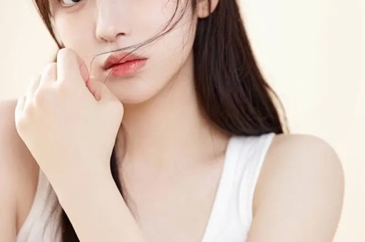 炸裂！女星被大佬做局签屈辱协议、被爆猛料的瓜