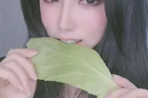 从草根逆袭到塌房封号!郭有才白冰东北雨姐的跌落给所有网红上了一课 从草根逆袭到塌房封号!郭有才白冰东北雨姐的跌落给所有网红上了一课
