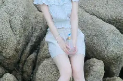 黄渤与神秘女子玩至深夜惹绯闻本尊发图公开女方身份否认出轨 黄渤与神秘女子玩至深夜惹绯闻本尊发图公开女方身份否认出轨
